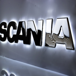 Scritta Scania S/R Acciaio Inox Bombato retroilluminato - LED BIANCO / ARANCIO